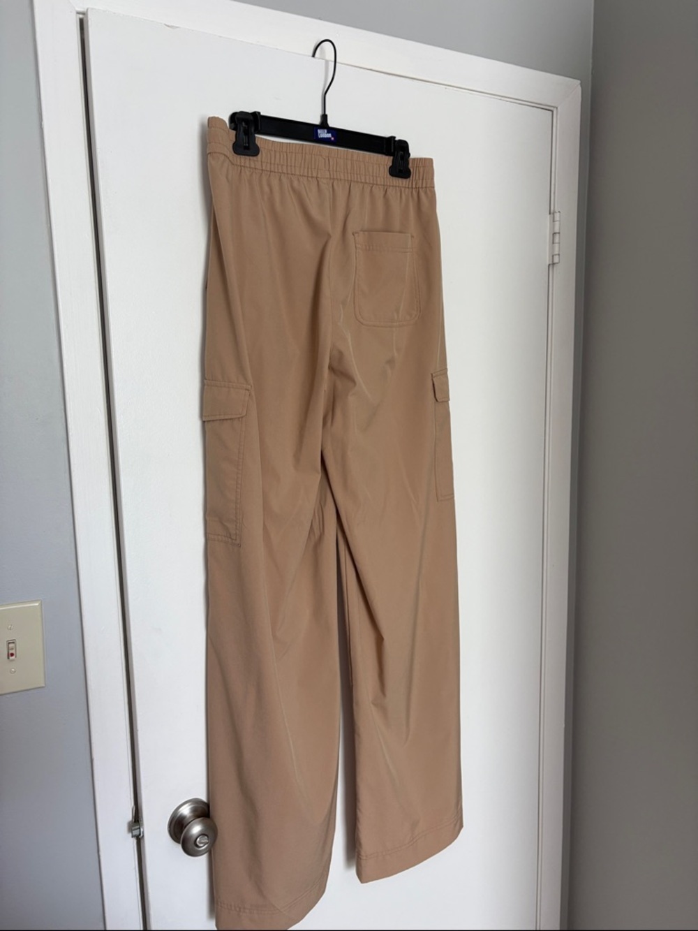 NEW Old Navy Wide Leg Cargo Pants Mid Rise Tan Medium Tall - Picture 5 of 5